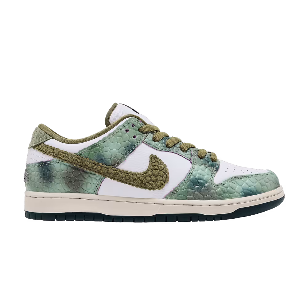 Alexis Sablone x Nike Dunk Low SB Chameleon