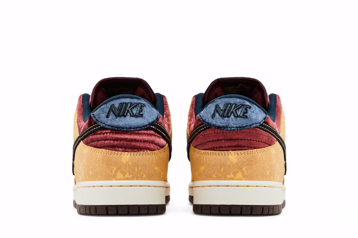 Nike Dunk Low SB City of Cinema, view 7