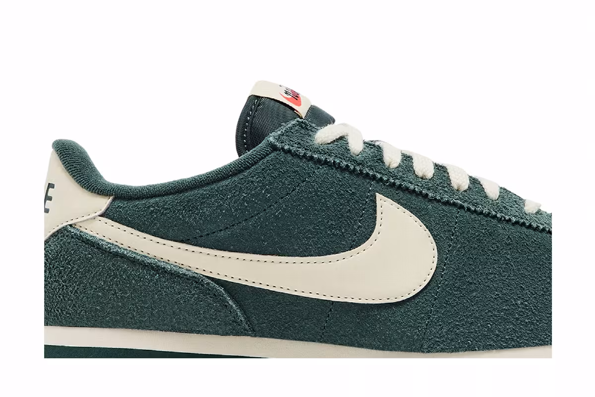 Nike Women's Cortez Vintage Vintage Green Muslin, view 3