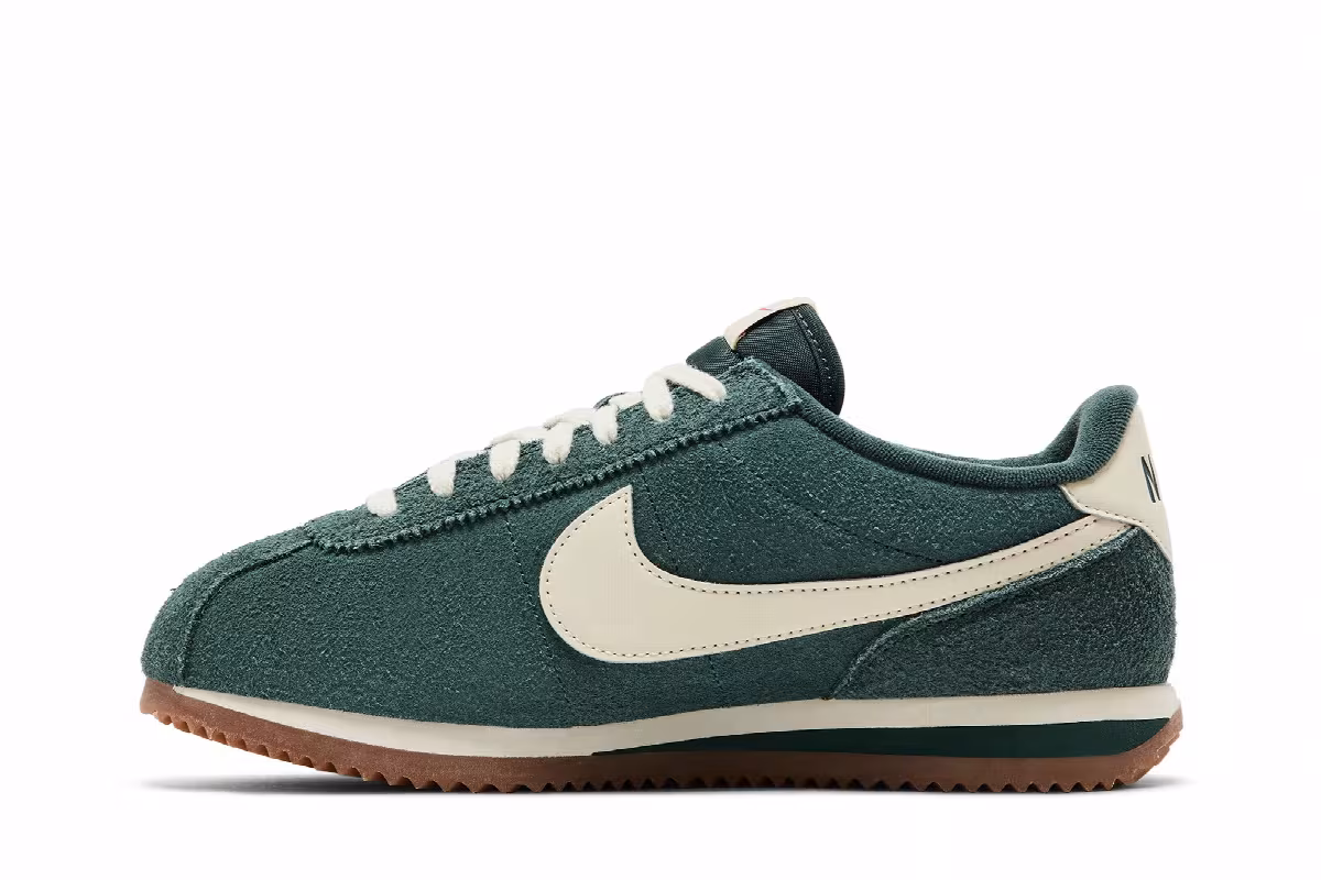 Nike Women's Cortez Vintage Vintage Green Muslin, view 4