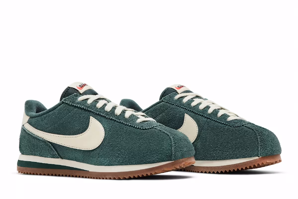 Nike Women's Cortez Vintage Vintage Green Muslin, view 9
