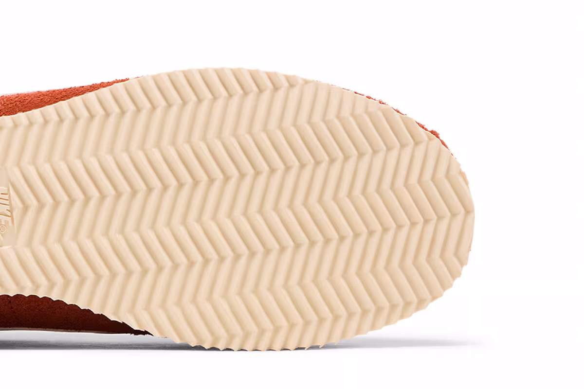 Nike Cortez SE Dark Russet, view 6