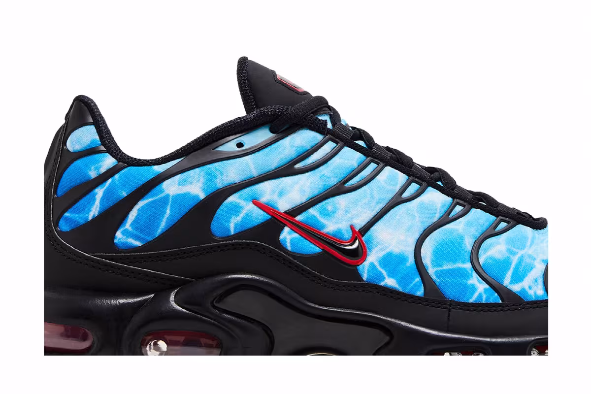 Nike Air Max Plus Shark Attack, view 3