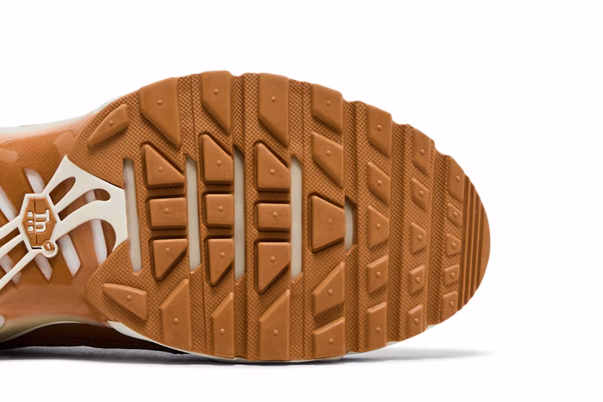 Nike Air Max Plus Flax, view 6