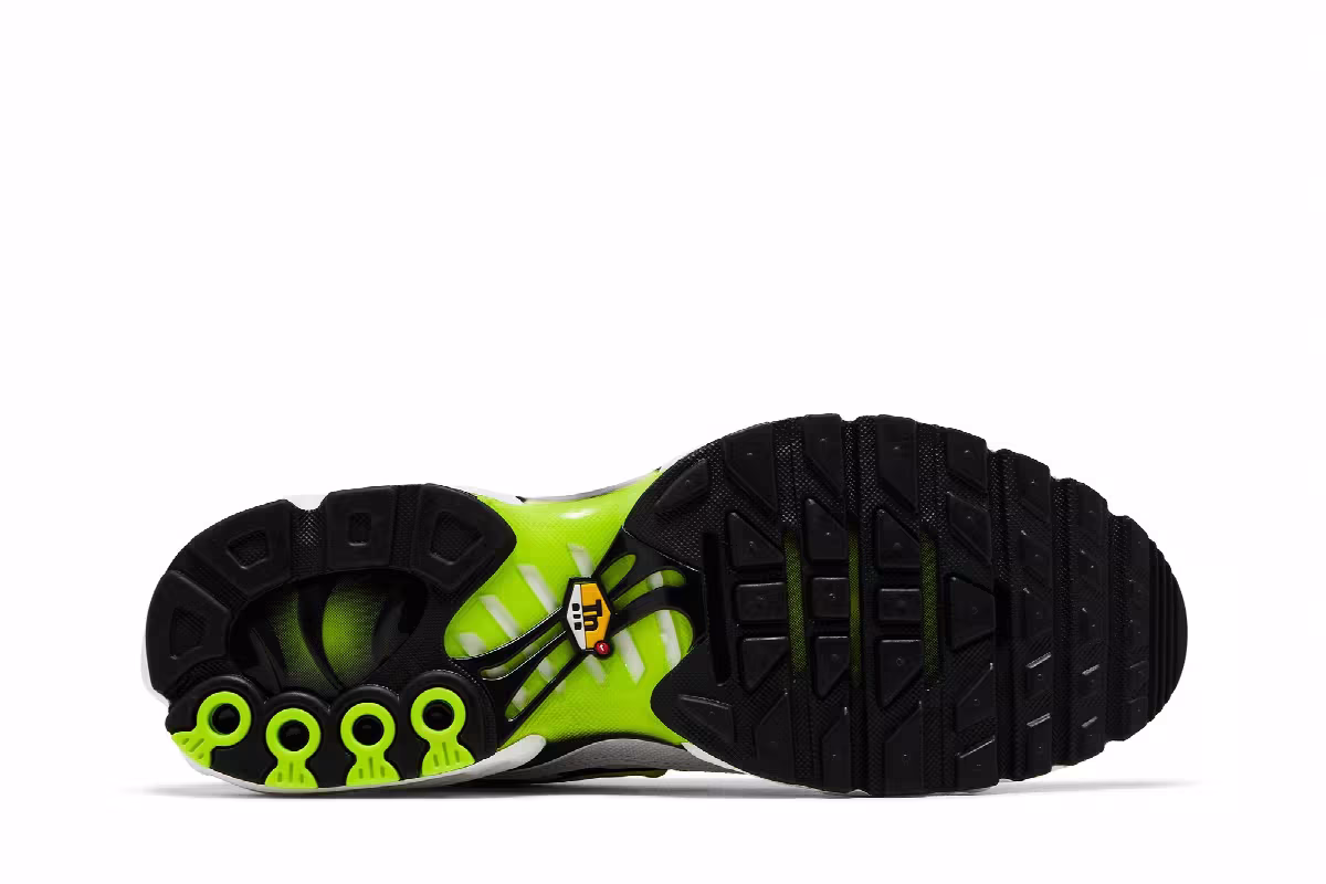 Nike Air Max Plus White Black Volt, view 5