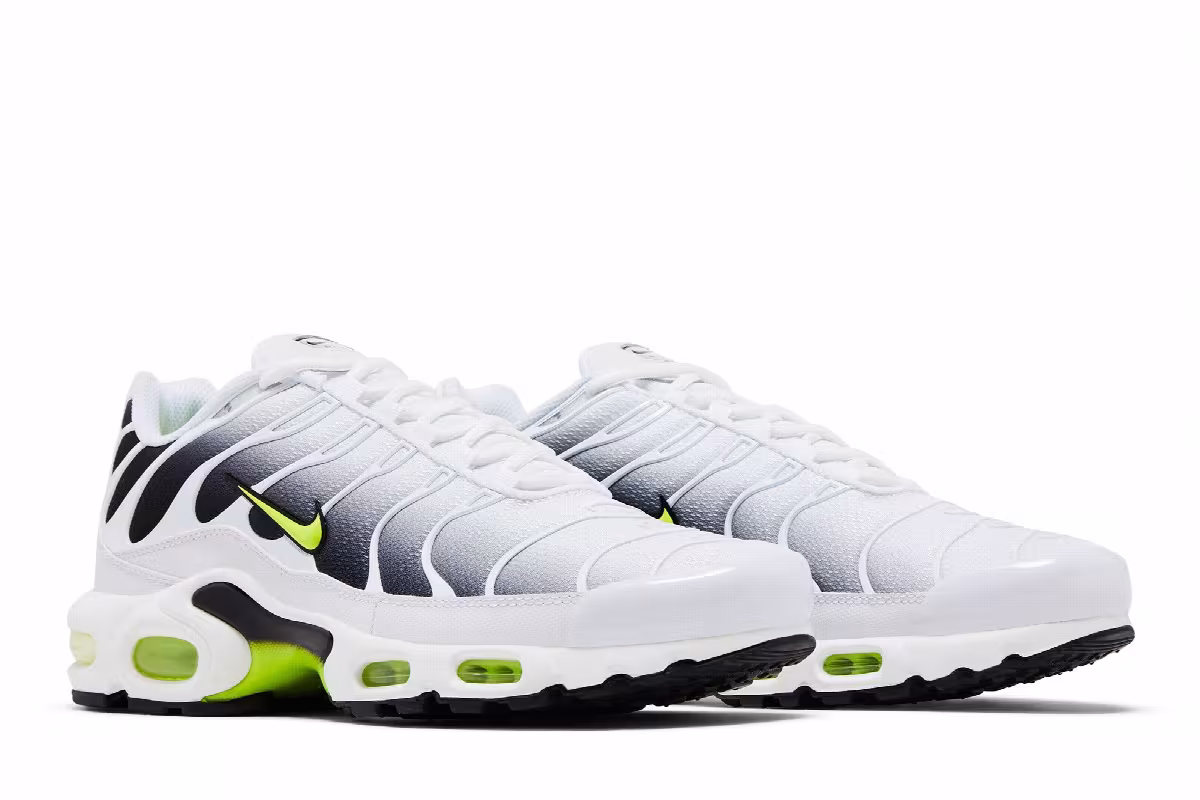 Nike Air Max Plus White Black Volt, view 9
