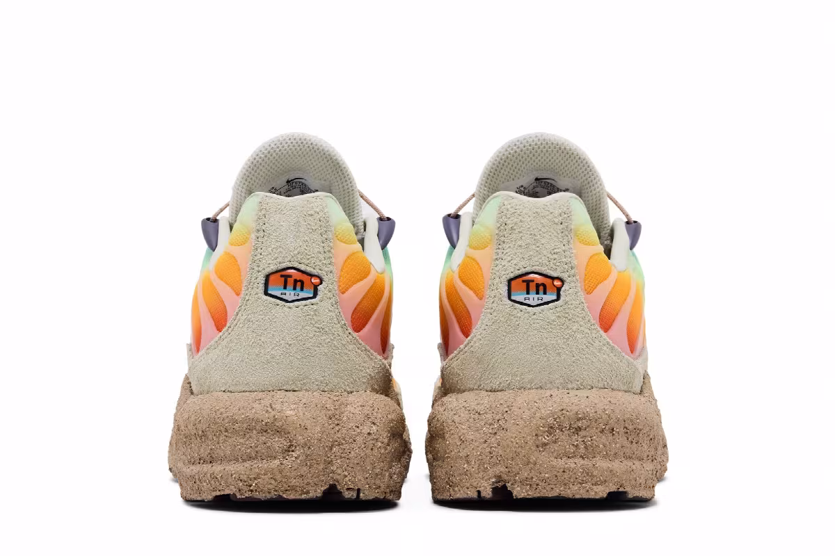 Nike Women's Air Max Plus Beach Sunset, view 7