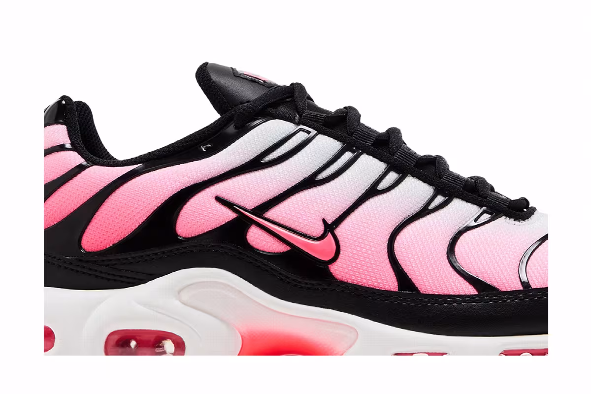 Nike Women's Air Max Plus Black Hot Punch, view 3
