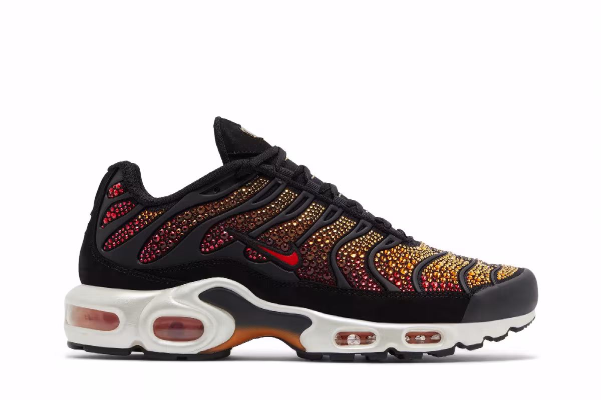 Swarovski x Nike Women's Air Max Plus Sunset, view 2