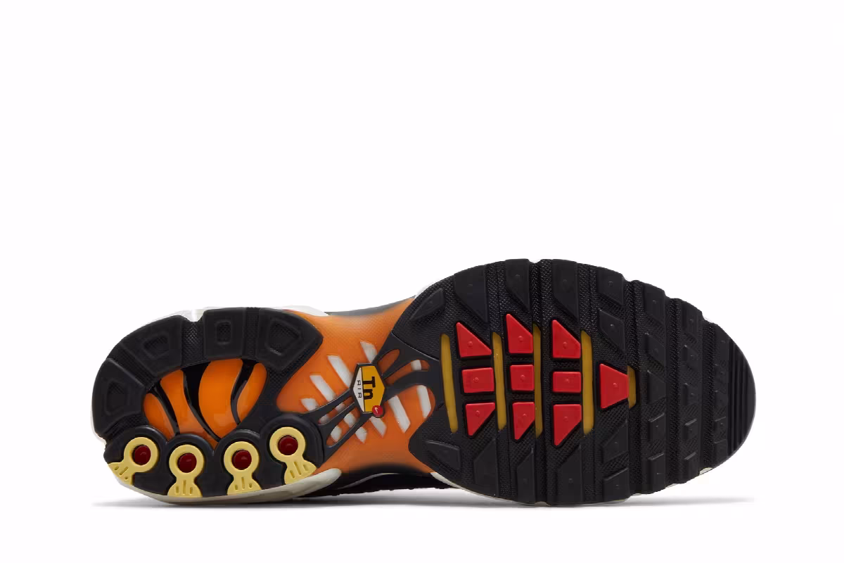 Swarovski x Nike Women's Air Max Plus Sunset, view 5
