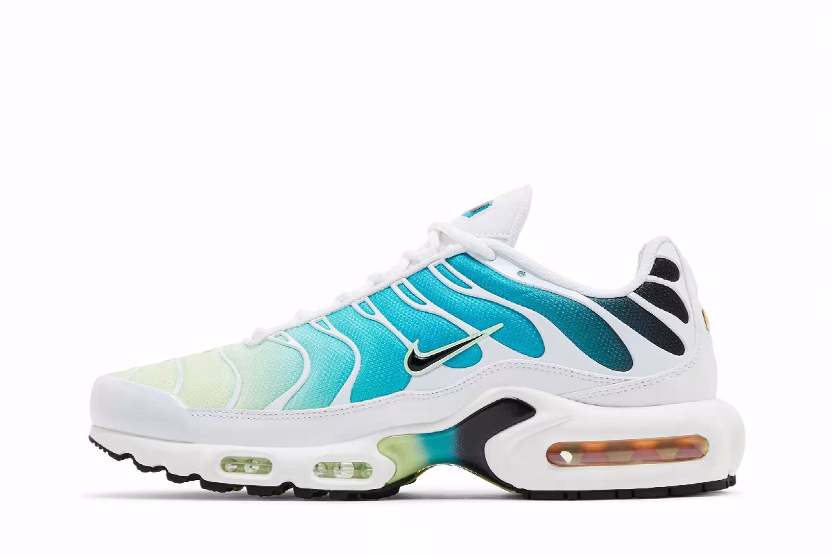 Nike Women's Air Max Plus Dusty Cactus Barely Volt, view 4