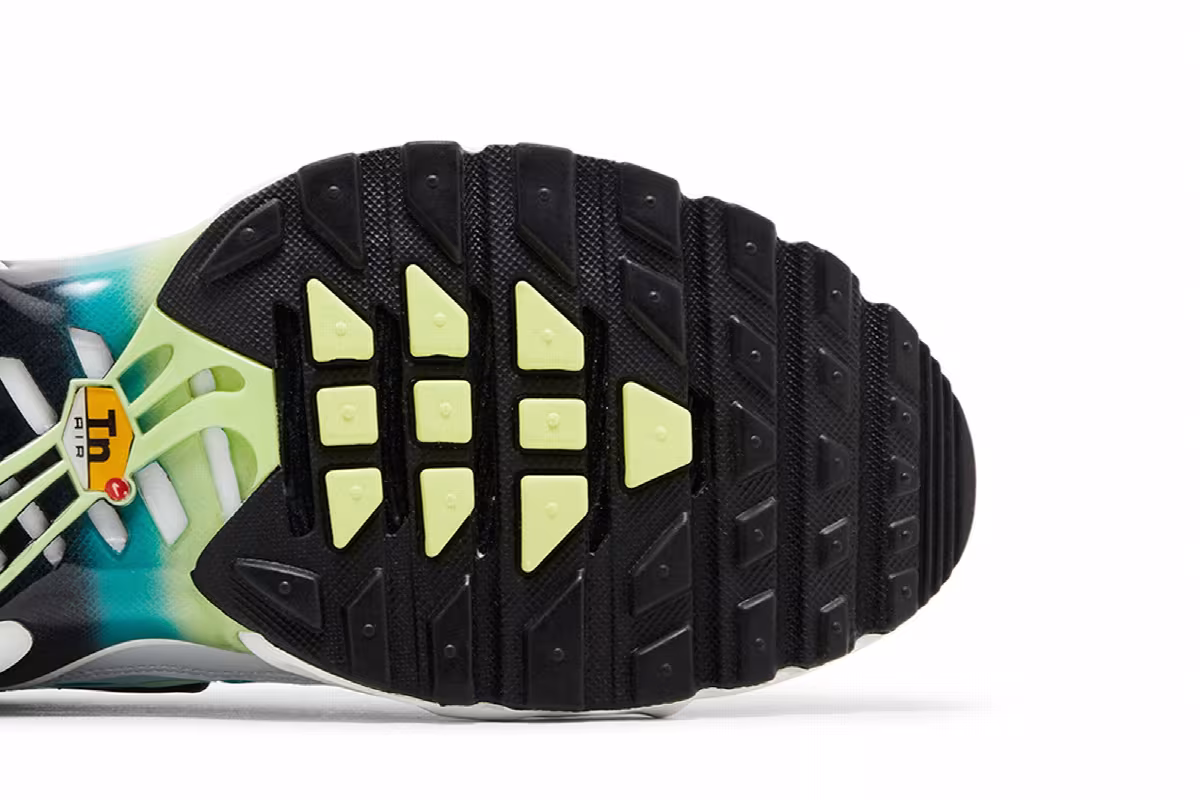 Nike Women's Air Max Plus Dusty Cactus Barely Volt, view 6