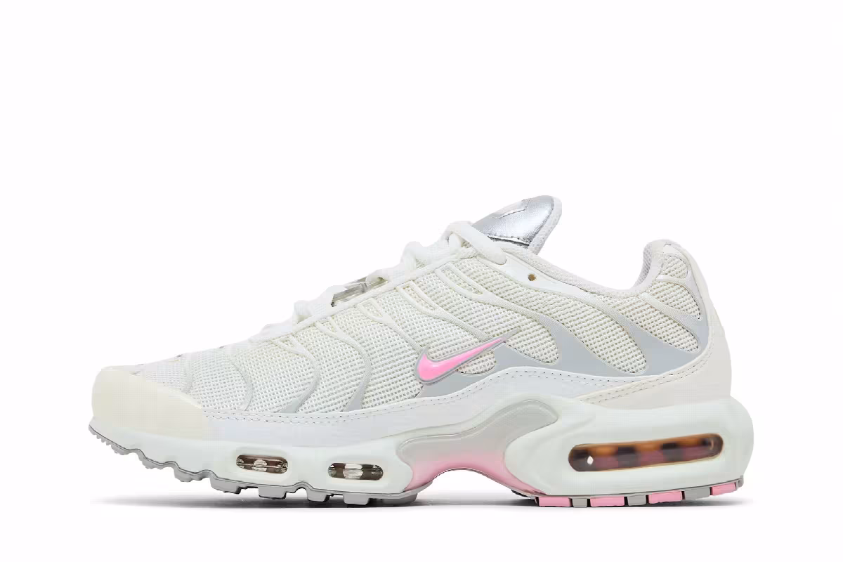 Nike Women's Air Max Plus Summit White Pink Rise, view 4