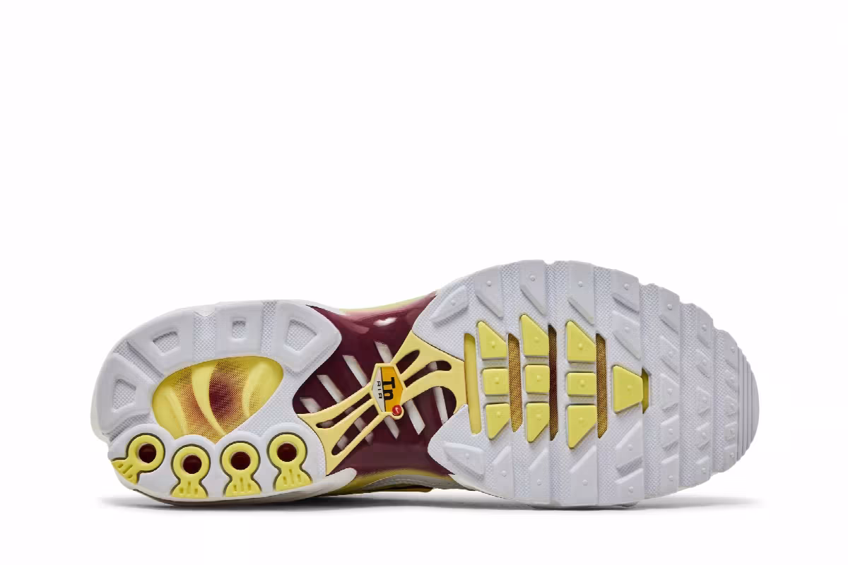 Nike Women's Air Max Plus Lemon Wash, view 5