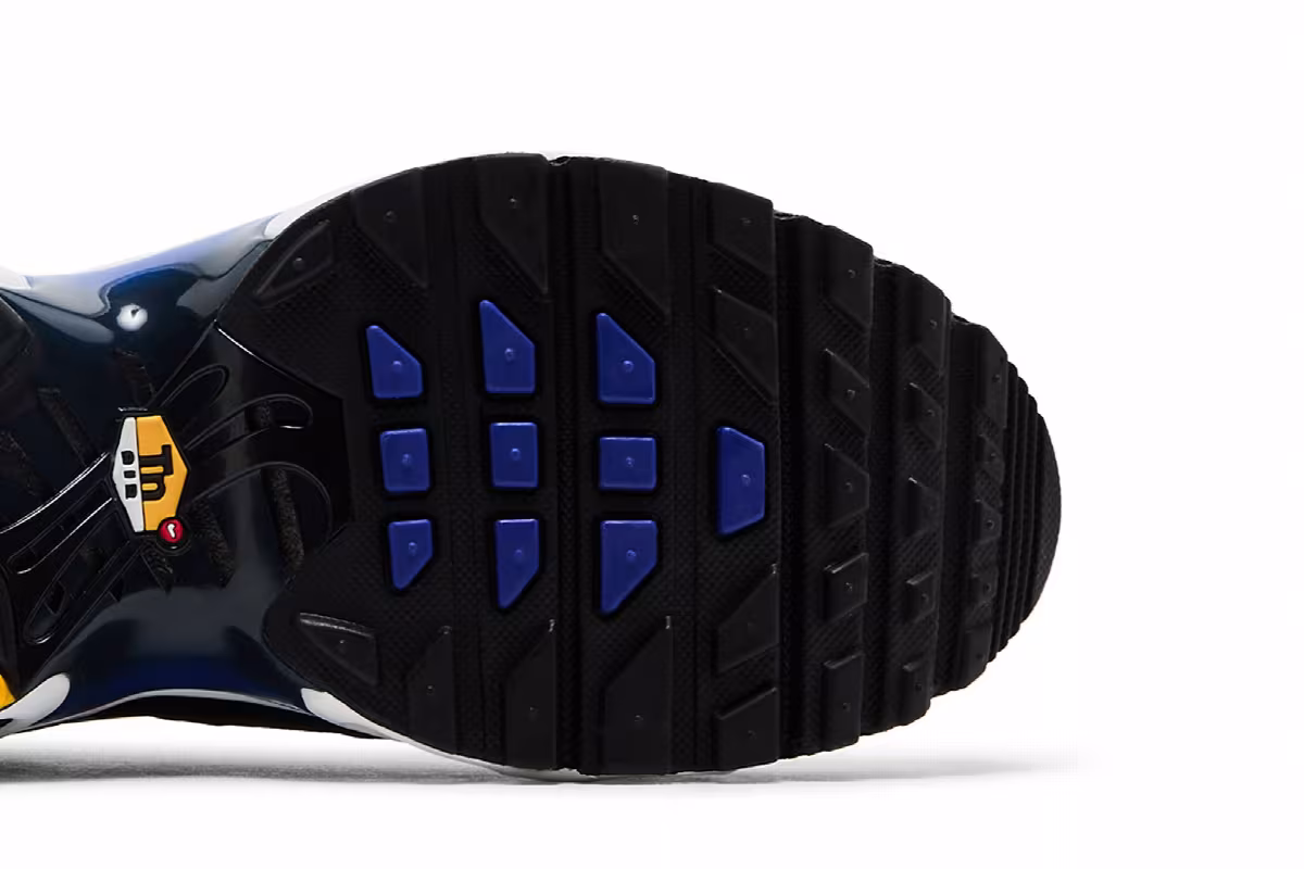 Nike Air Max Plus GS Hyper Blue 2025, view 6
