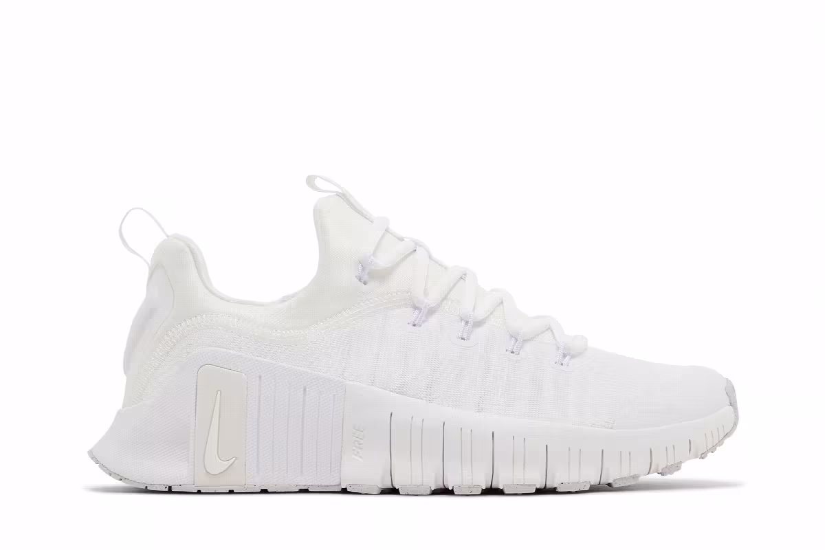 Nike Women's Free Metcon 6 Platinum Tint, view 2