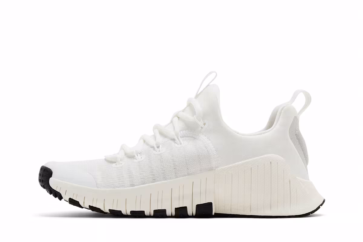 Nike Women's Free Metcon 6 Premium Summit White Black, view 4