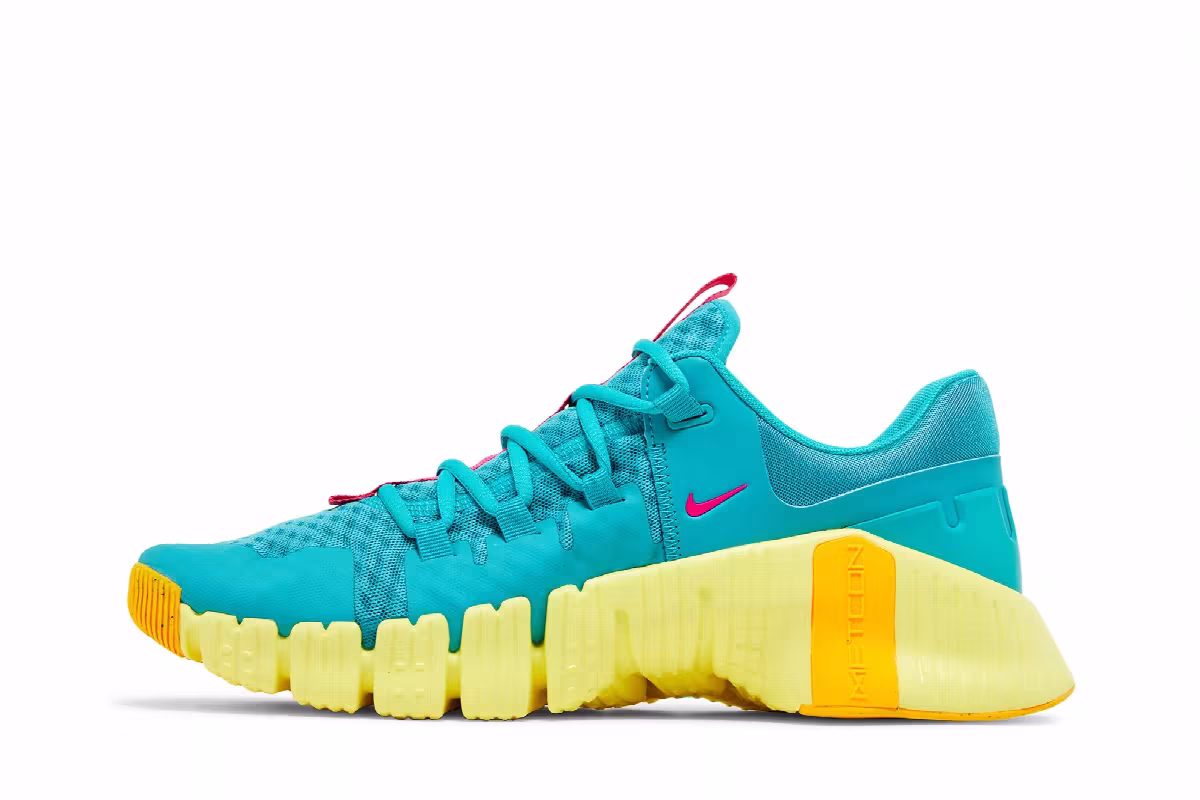 Nike Free Metcon 5 Dusty Cactus Fierce Pink, view 4