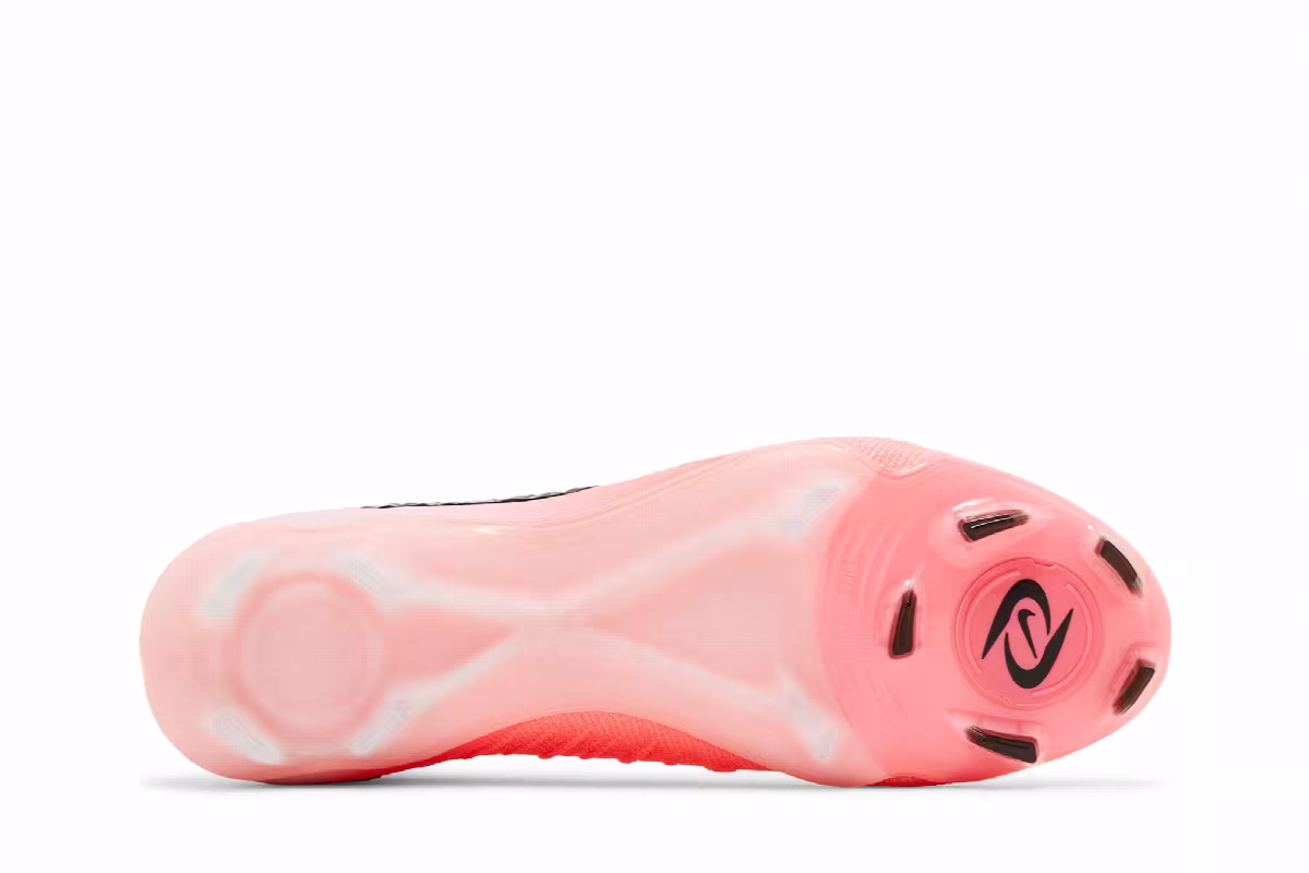 Nike Phantom Luna 2 Elite FG Tournament Pack, view 5