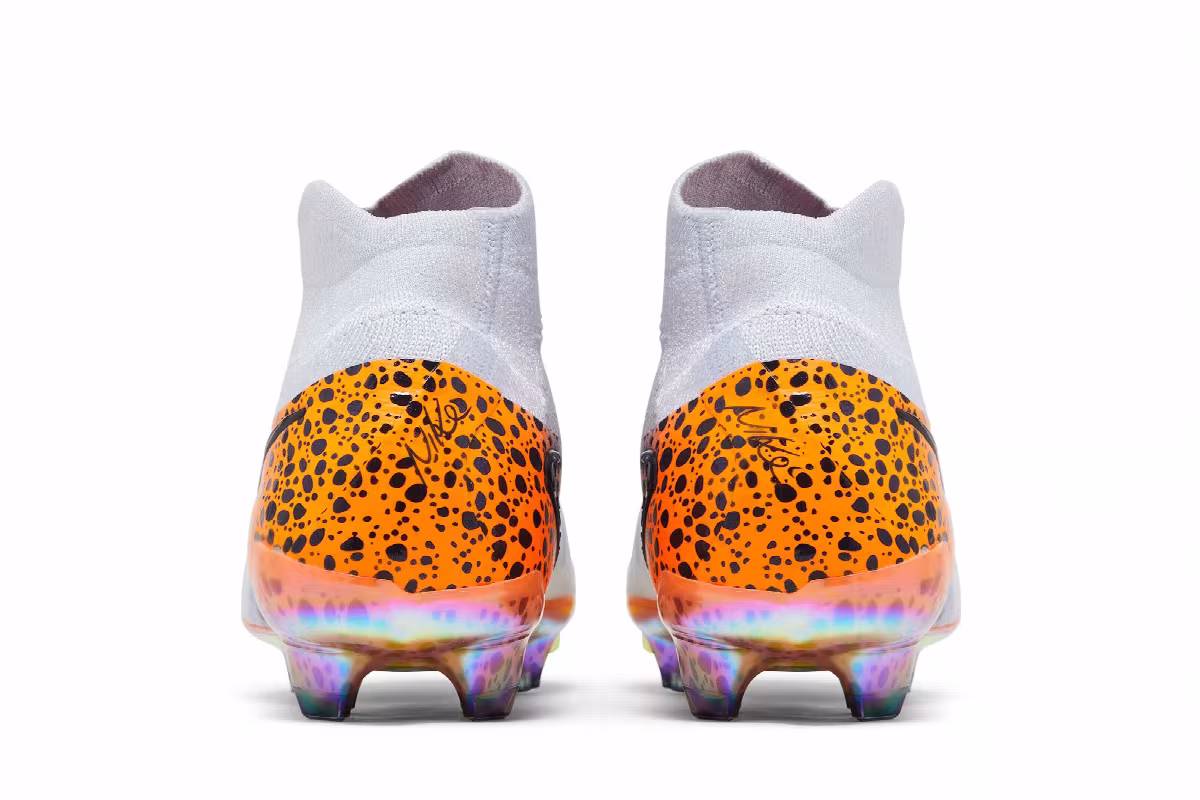 Nike Phantom Luna 2 Elite FG Electric Pack, view 7
