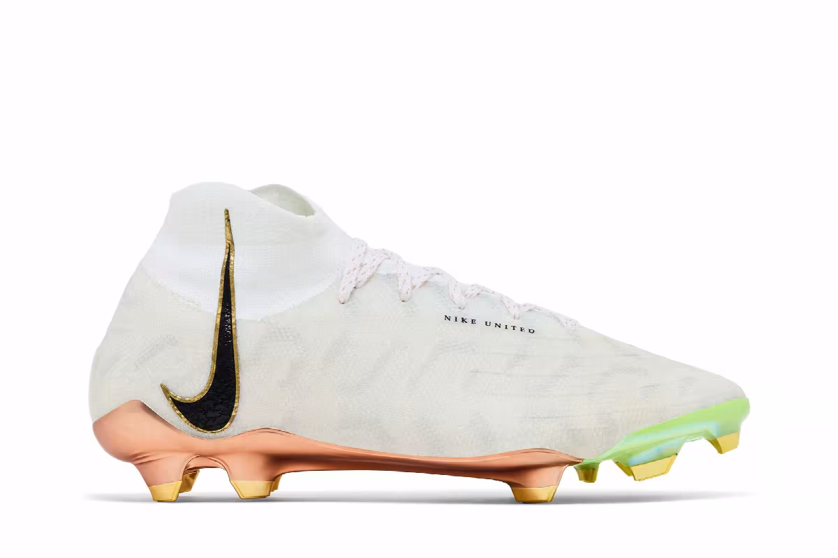 Nike Women's Phantom Luna Elite FG United Golden Pack, view 2