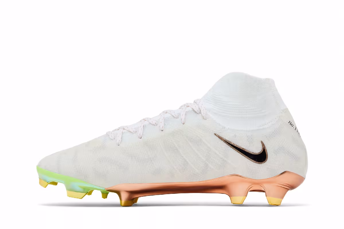Nike Women's Phantom Luna Elite FG United Golden Pack, view 4