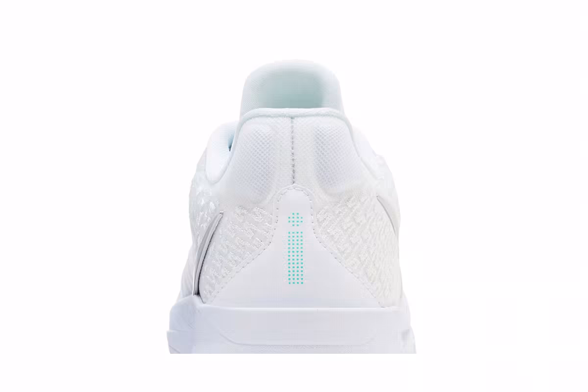 Nike Women's Sabrina 2 White Noise, view 8