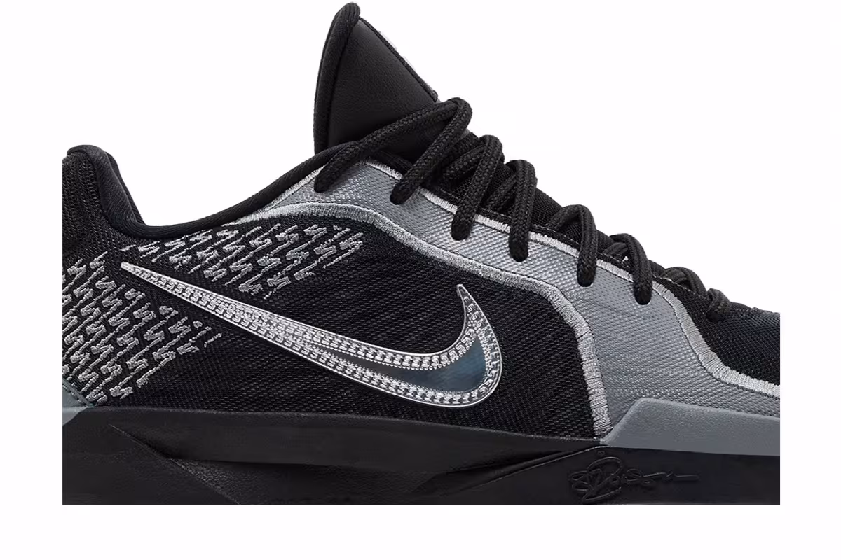 Nike Women's Sabrina 2 Mirrored, view 3