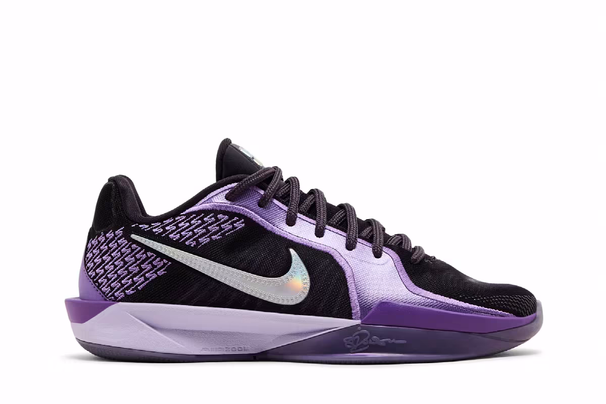 Nike Women's Sabrina 2 EP Court Vision, view 2