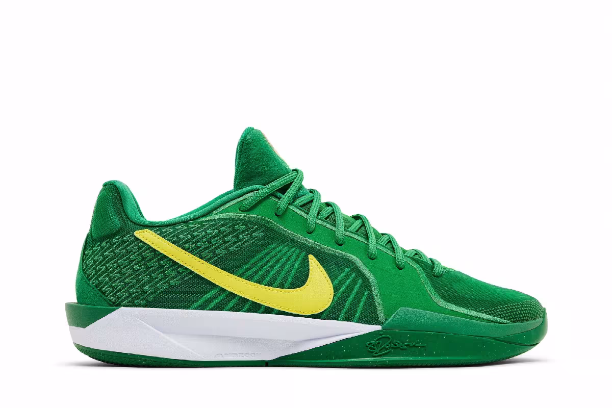 Nike Women's Sabrina 2 Oregon, view 2