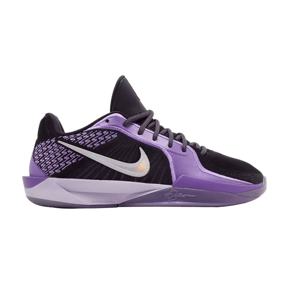 Nike Women's Sabrina 2 Court Vision