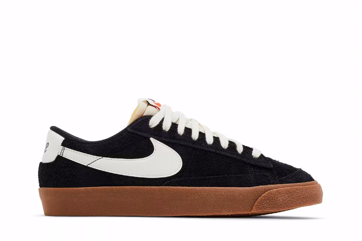 Nike Women's Blazer Low Black Gum, view 2