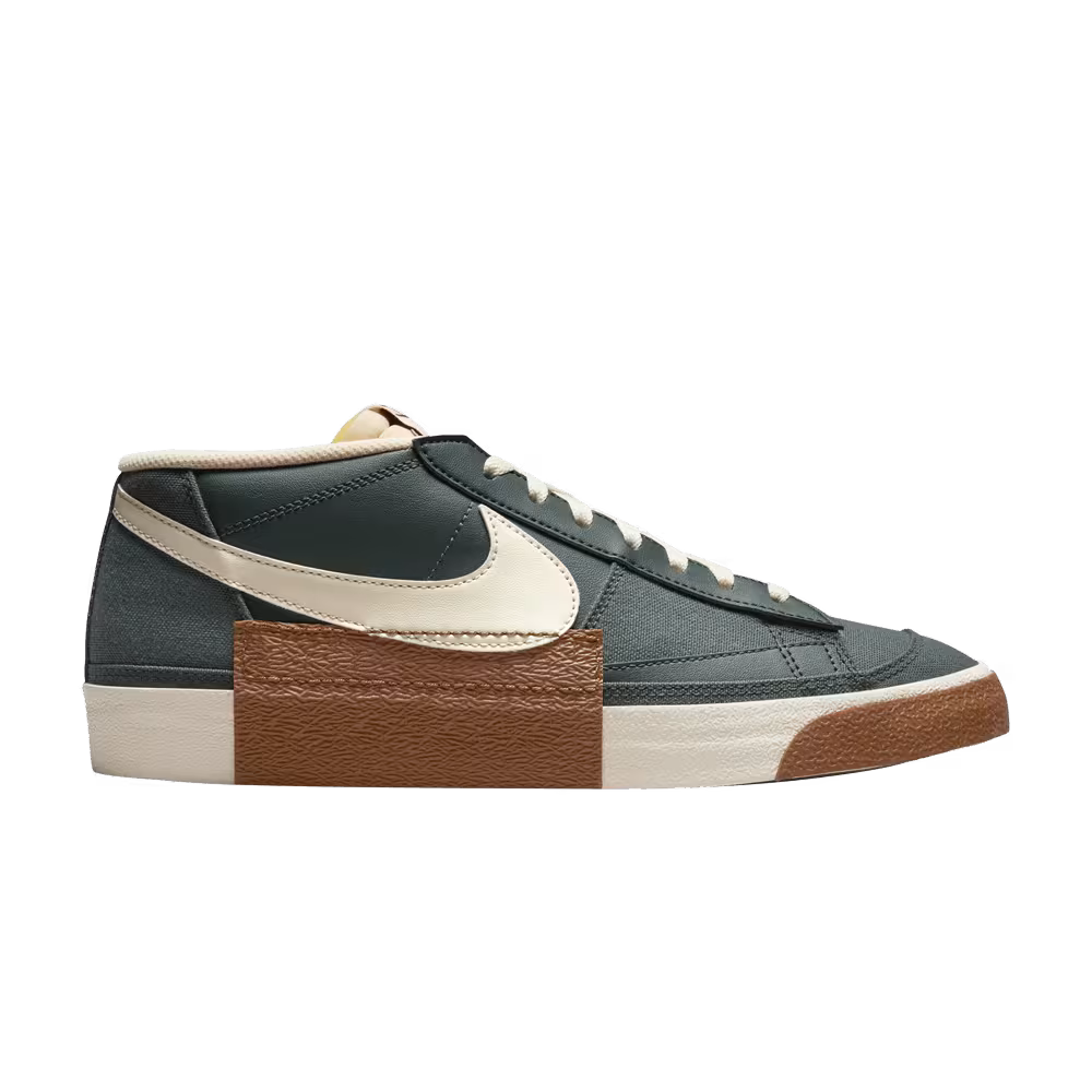 Nike Blazer Low Pro Club Notebook Doodle Pack