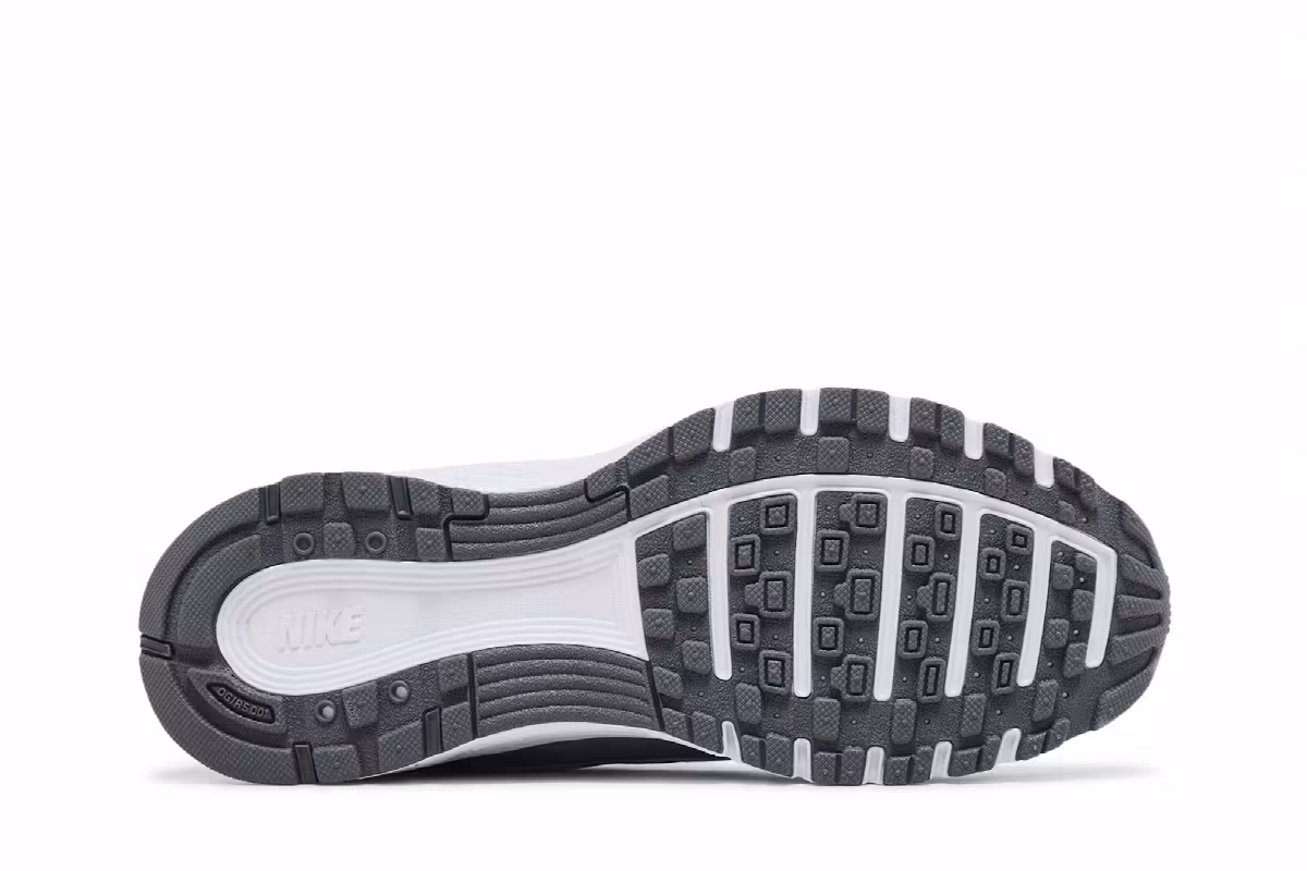 Nike P-6000 GS Metallic Cool Grey, view 5