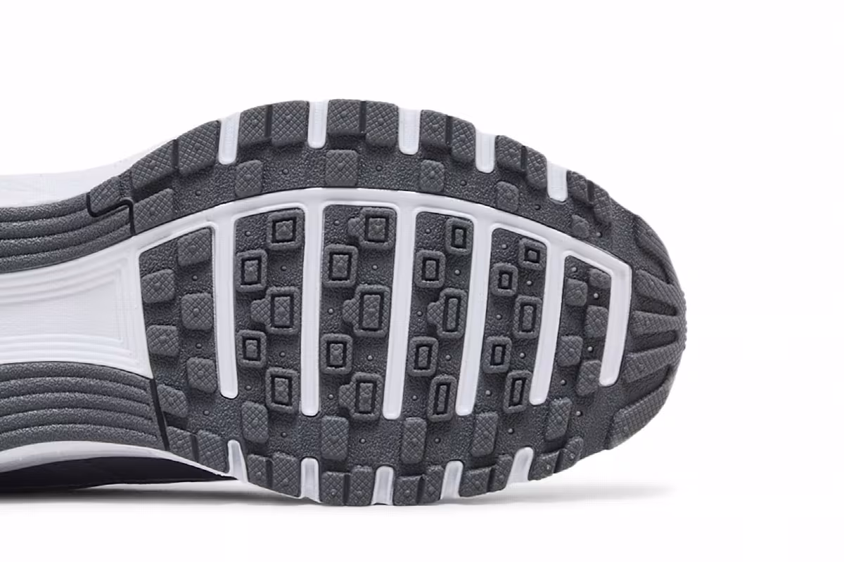 Nike P-6000 GS Metallic Cool Grey, view 6