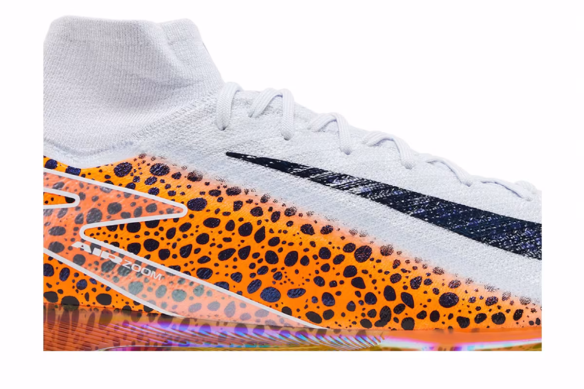 Nike Zoom Mercurial Superfly 10 Elite FG Electric Pack, view 3