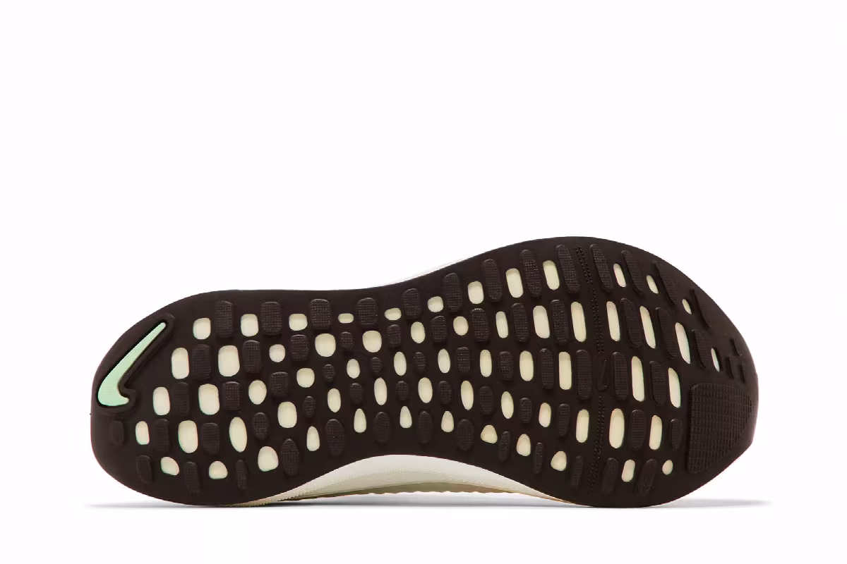 Nike Women's ReactX Infinity Run 4 White Vapor Green, view 5