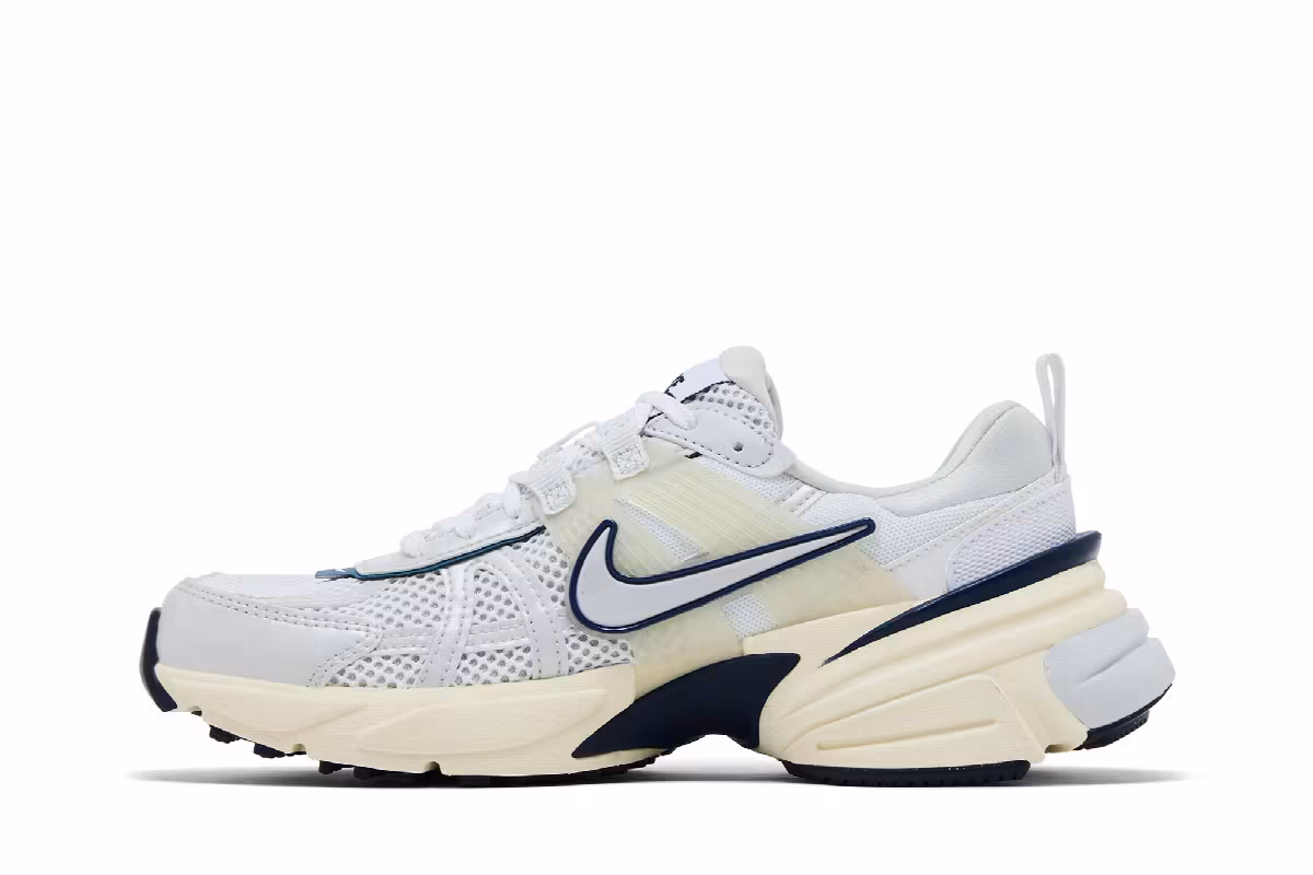 Nike Women's V2K Run White Midnight Navy, view 4