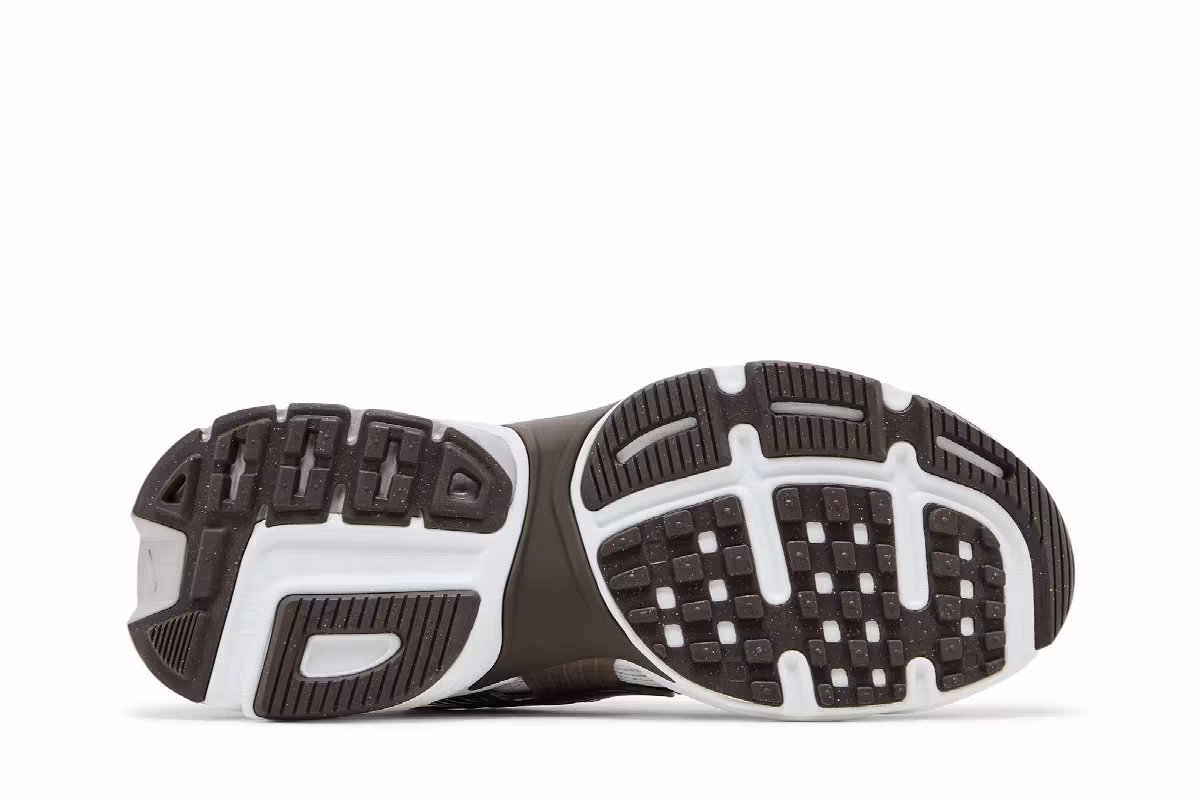 Nike Women's V2K Run Mink Brown, view 5