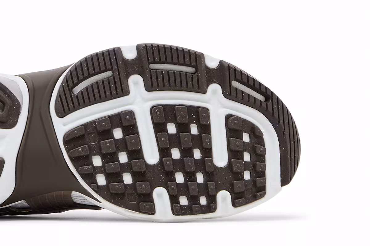 Nike Women's V2K Run Mink Brown, view 6