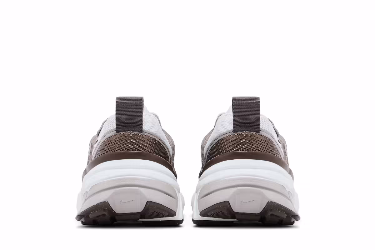 Nike Women's V2K Run Mink Brown, view 7