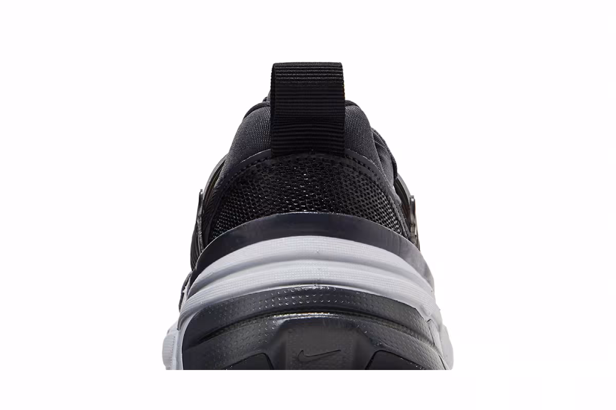 Nike Women's V2K Run Black Metallic Silver, view 8