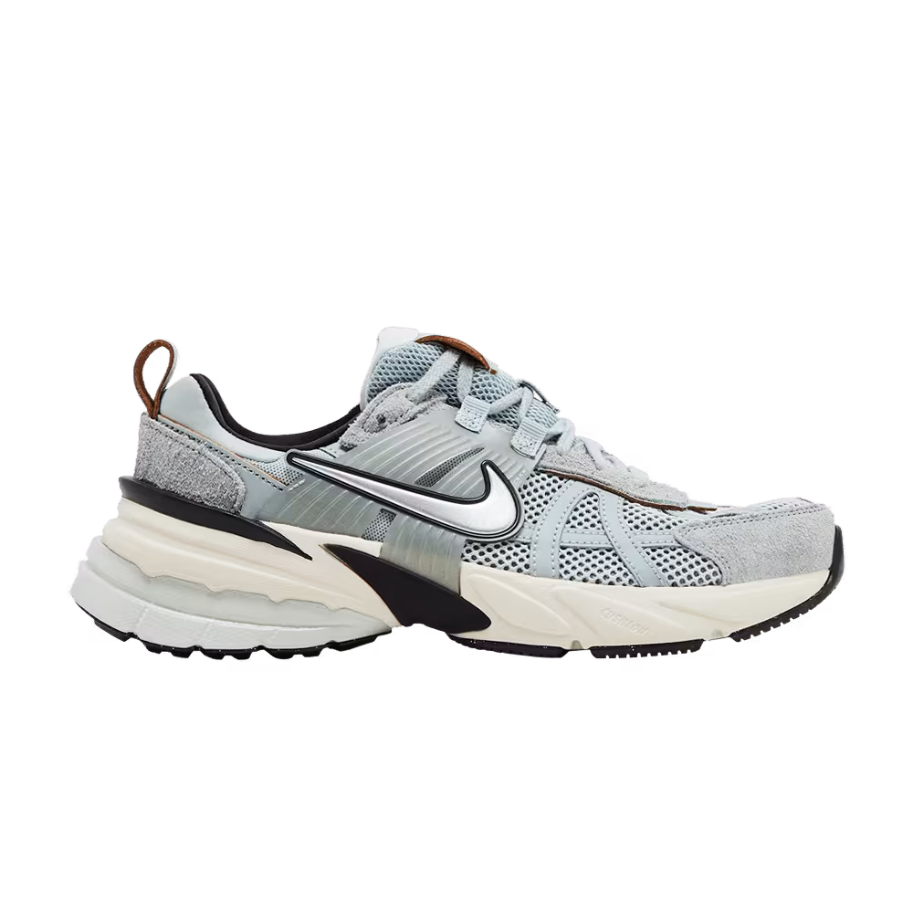 Nike Women's V2K Run Light Pumice