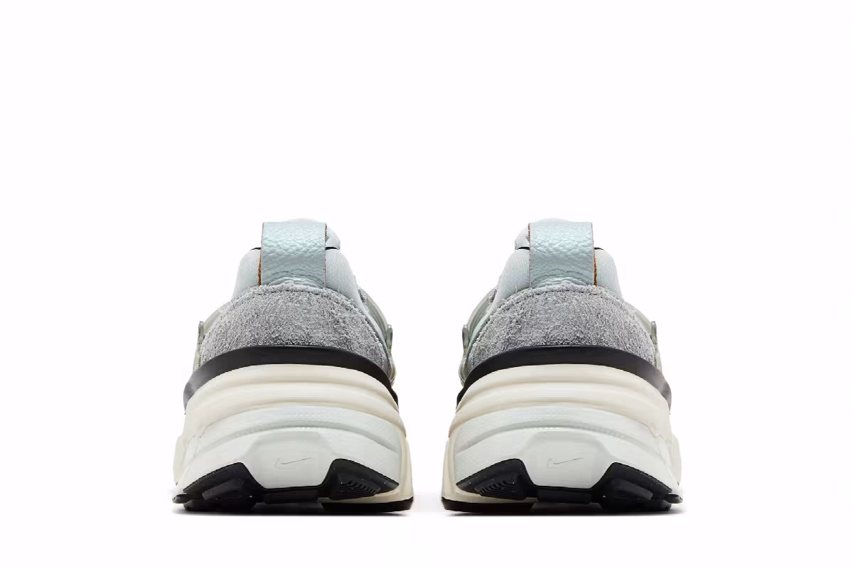 Nike Women's V2K Run Light Pumice, view 7
