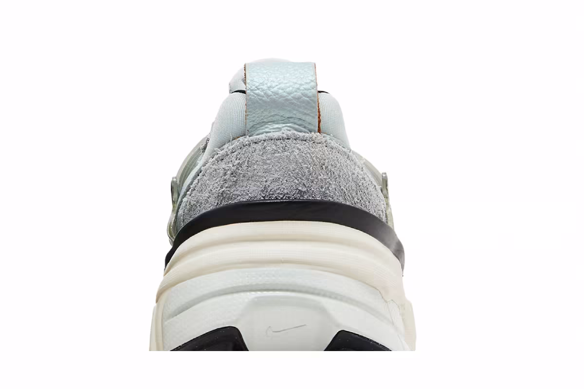 Nike Women's V2K Run Light Pumice, view 8