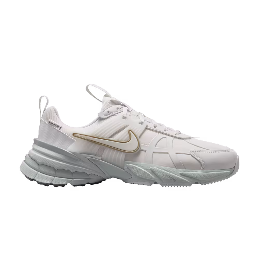 Nike Women's V2K Run GORE-TEX Platinum Tint