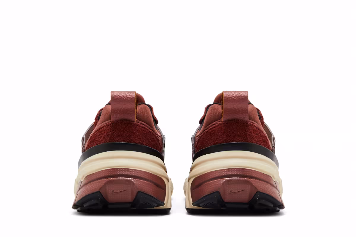 Nike Women's V2K Run Dark Pony, view 7