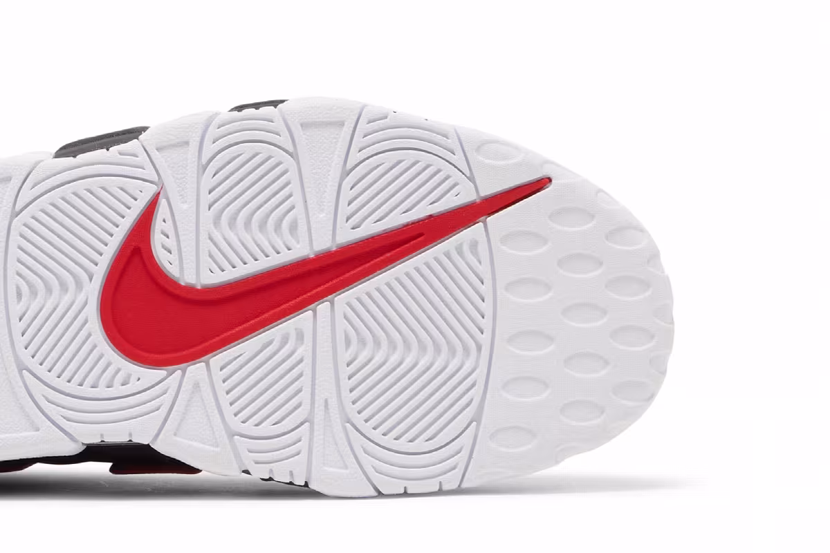 Nike Air More Uptempo Red Toe, view 6
