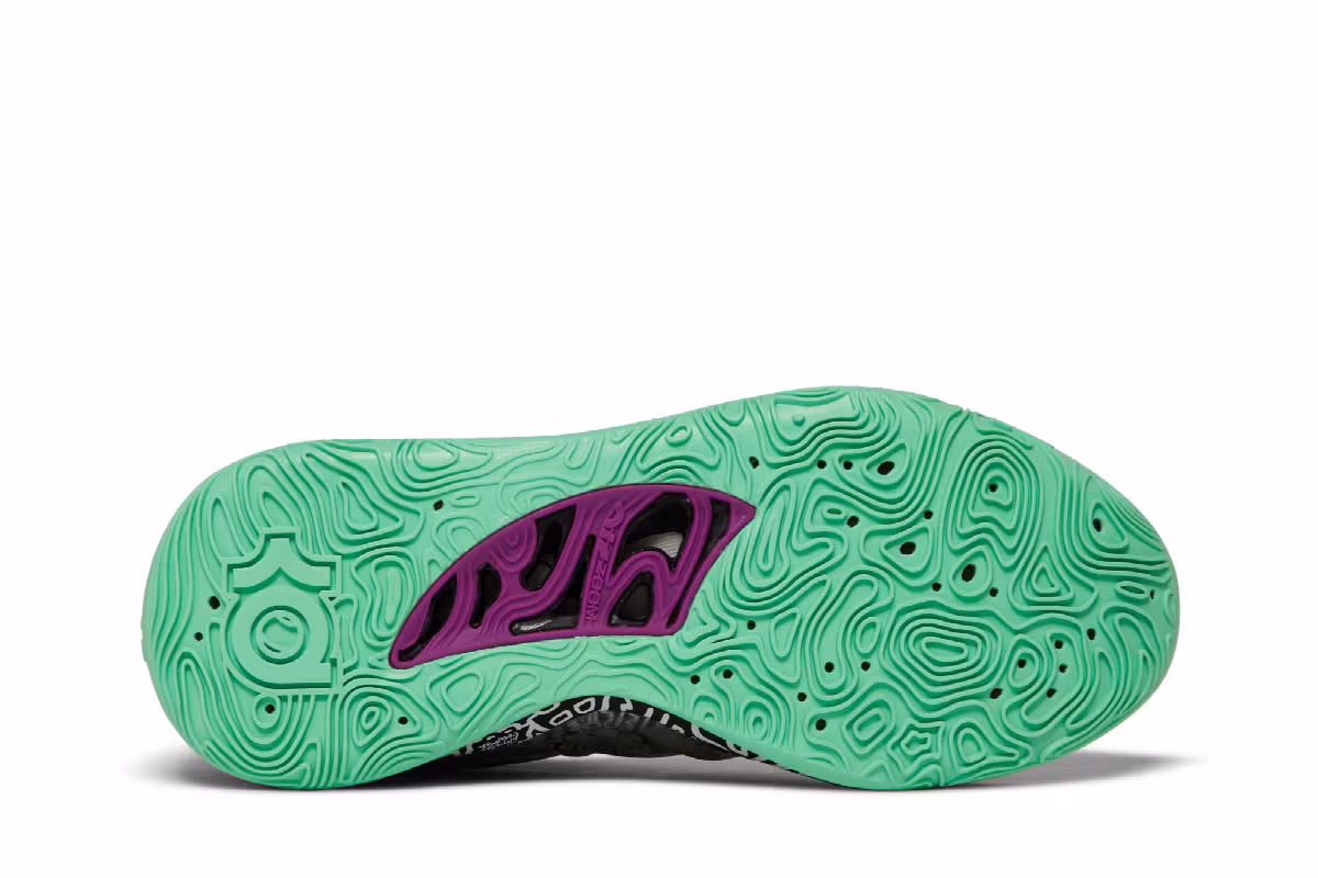 Timothy Goodman x Nike KD 15 Brooklyn Courts, view 5