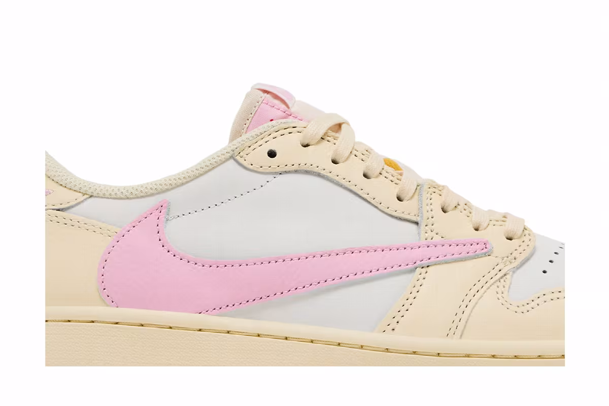 Travis Scott x Air Jordan 1 Low OG Shy Pink, view 3